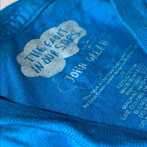 The Fault in Our Stars T-Shirt and Book Bundle - Picture 3 of 3